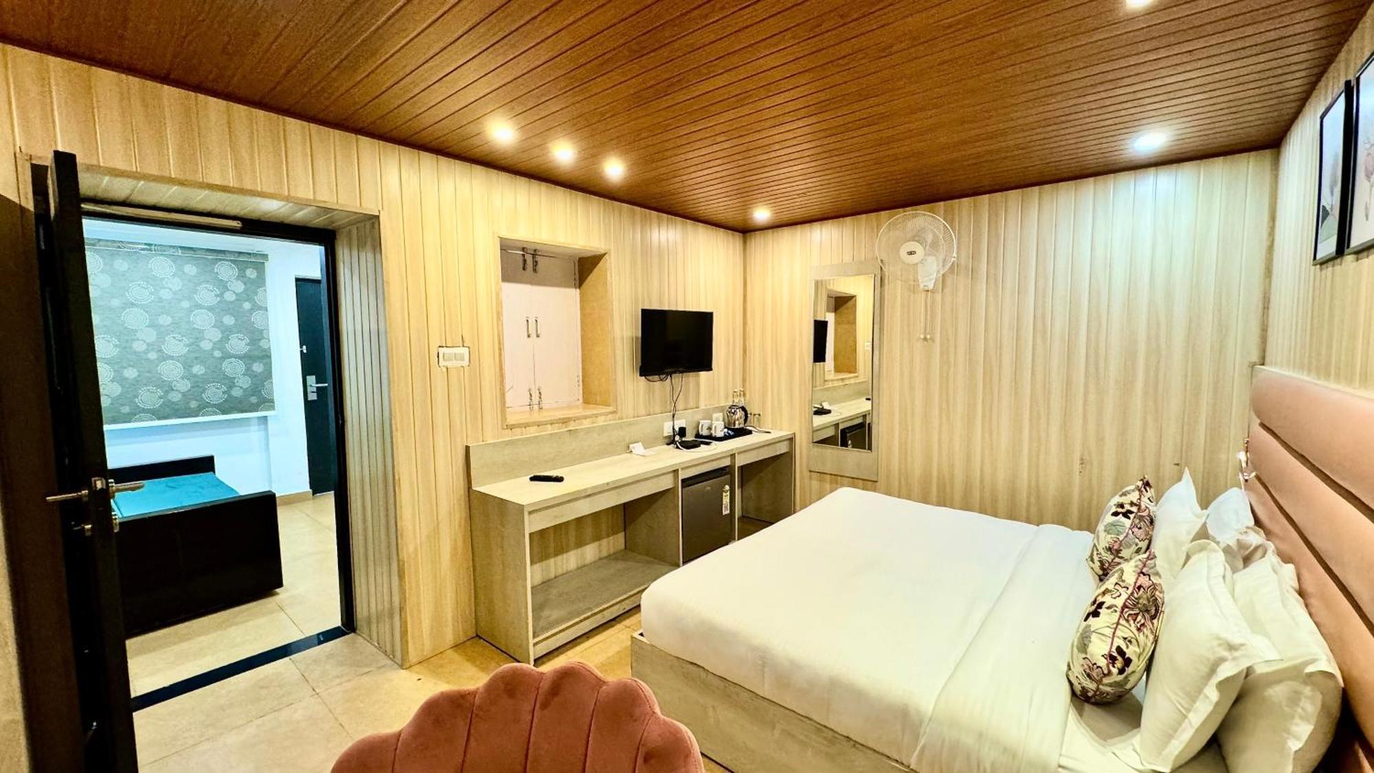 Hotel Pride Inn - 800 Mts From Mall Road Mussoorie Exteriér fotografie